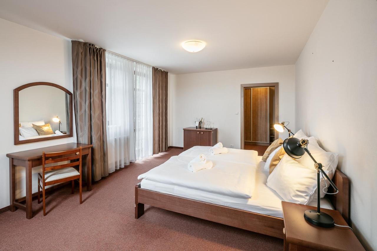 Pytloun Wellness Hotel Hasistejn Místo 외부 사진